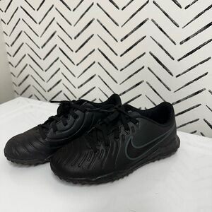 Nike Black Indoor Soccer Shoes - Youth Size 2